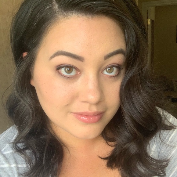 Meet your Posher, Kim - Picture 1 of 1